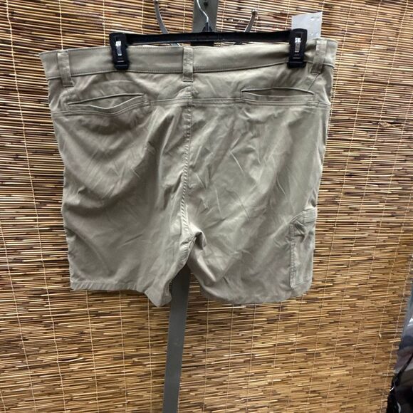 Wrangler Men's 10" Relaxed Fit Outdoor Shorts - Size 42 - Picture 3 of 3